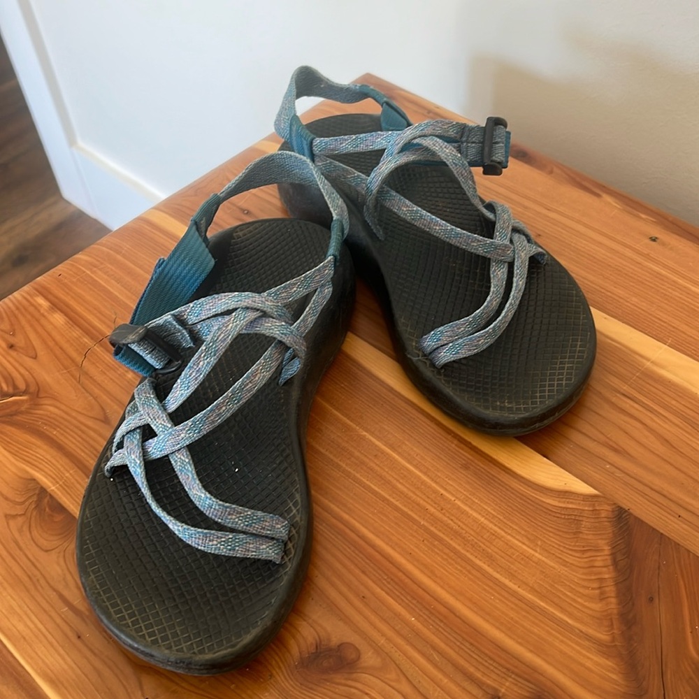 Chacos Without Toe Loop - image 1